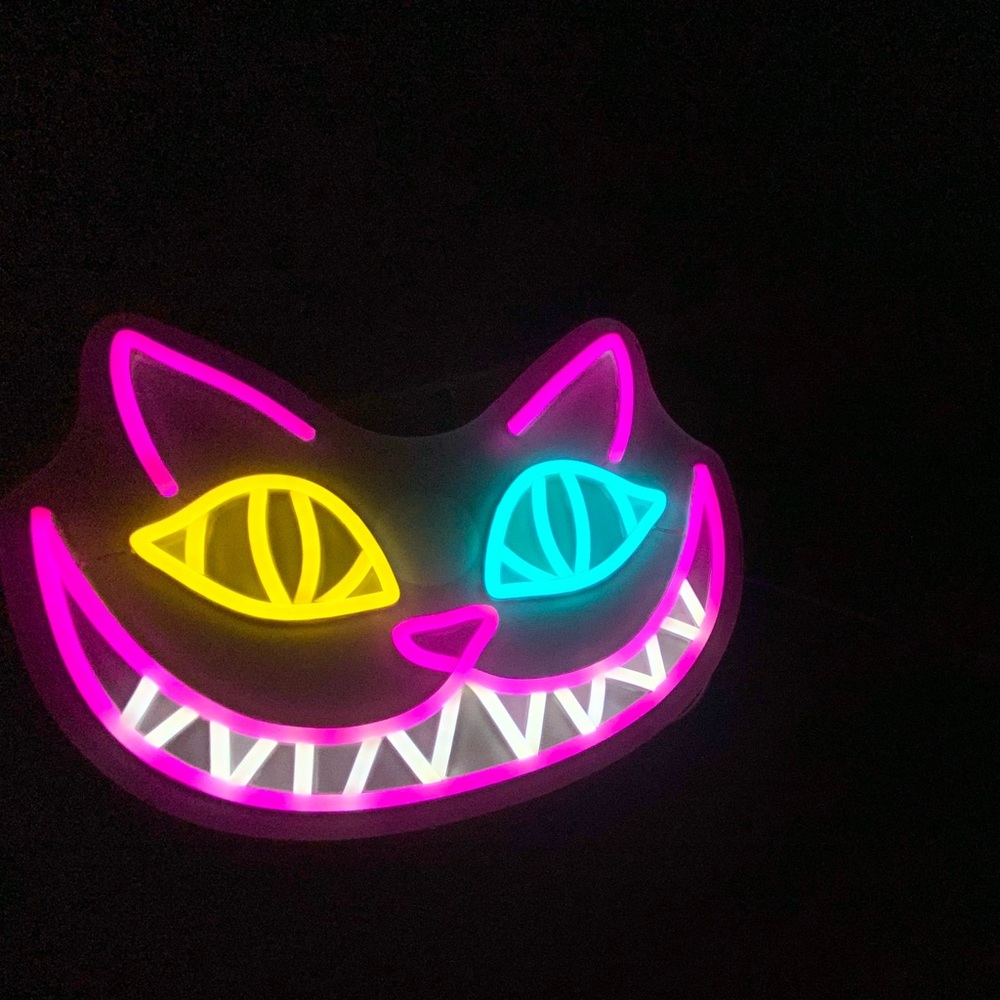 Neon -LED Cat Accent Light - Picture 3 of 4